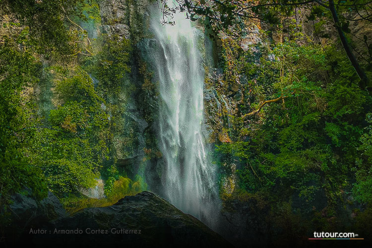 Cascada de Los Huenchos 